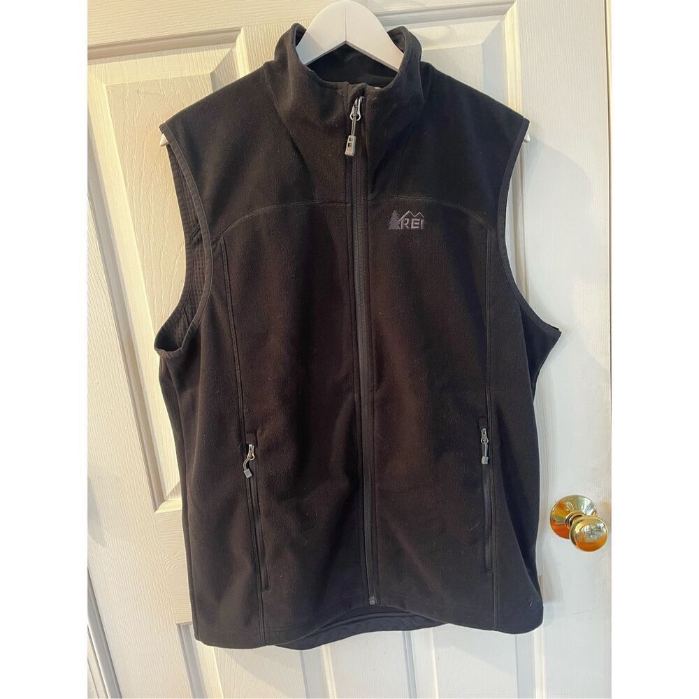 REI Men’s Black Fleece Zip Up Vest sz L EUC